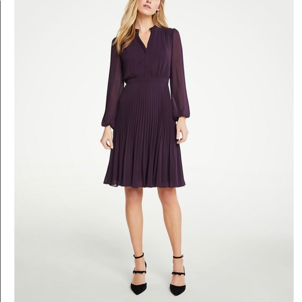 Ann Taylor dress. Lined. Size 4. Worn once.